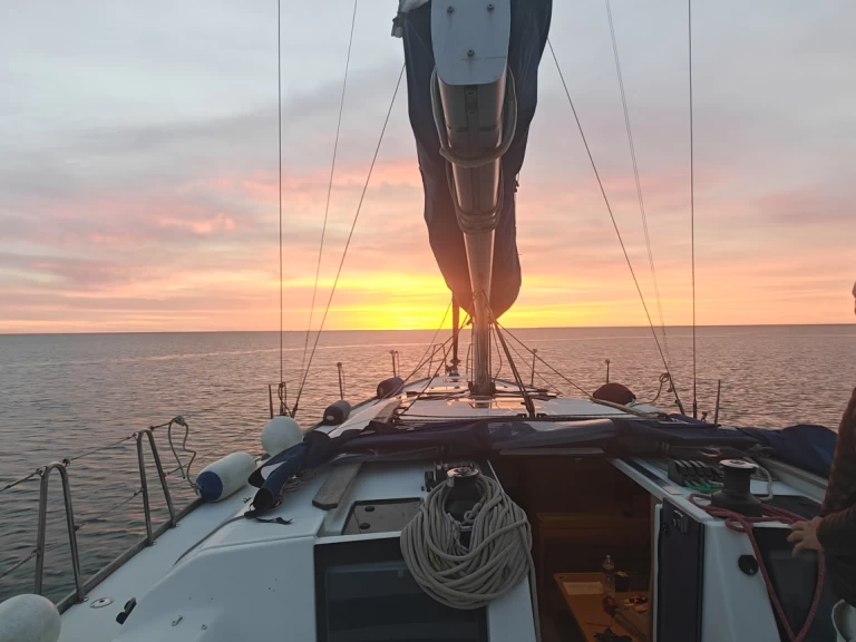 Hyra Segelbåt  med eller utan skeppare Dufour Saint-Cyprien-Plage 