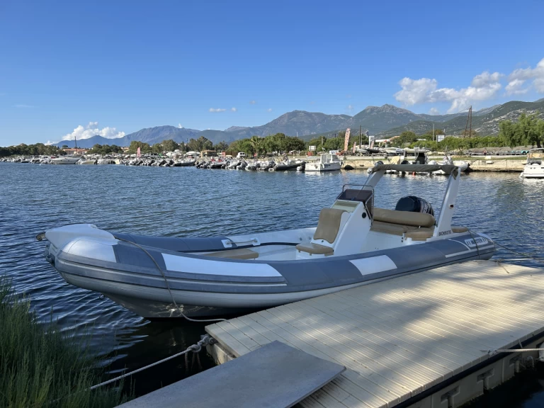 Master Master 730 OPEN charter bareboat eller skeppad i Saint-Florent