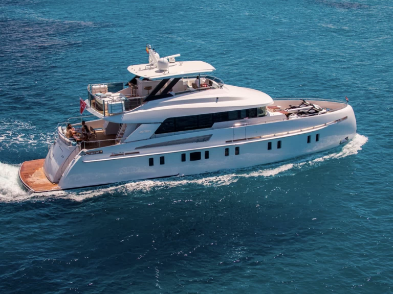 Hyra Lyx yacht med eller utan skeppare Vanquish Ibiza Town 