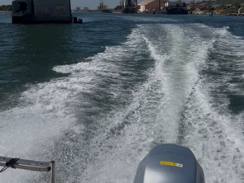 Uthyrning Motorbåt  B2 Marine med en båtlicens 