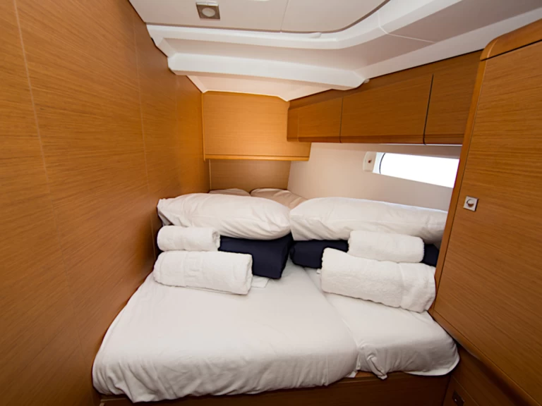 Uthyrning Castellammare di Stabia - Jeanneau Sun Odyssey 519 av Samboat 