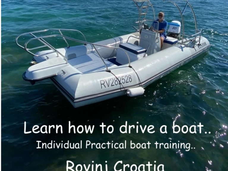 Prestige Prestige 500 Fly charter bareboat eller skeppad i Rovinj