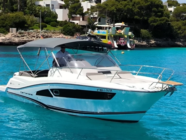Uthyrning Marina De Cala D'Or - Jeanneau Cap Camarat 9.0 WA av Samboat 
