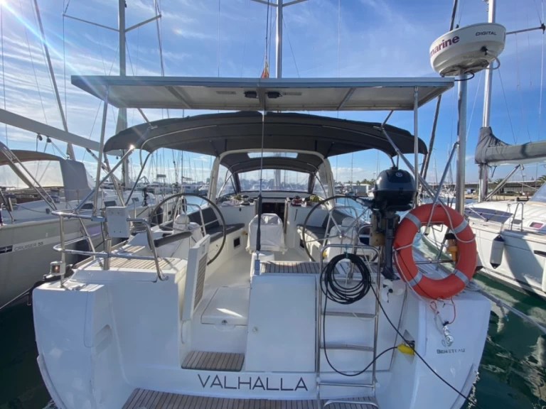 Hyr en Bénéteau Oceanis 500 Ibiza Town 