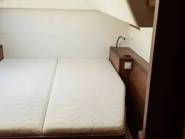 Hyra Katamaran  med eller utan skeppare Lagoon Alimos 