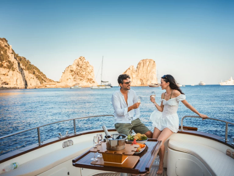 Yacht charter Seiano billig Cilento 35