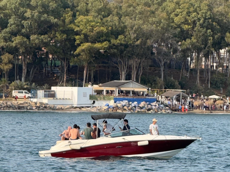 Motorbåt  för uthyrning Marbella  till det bästa priset 