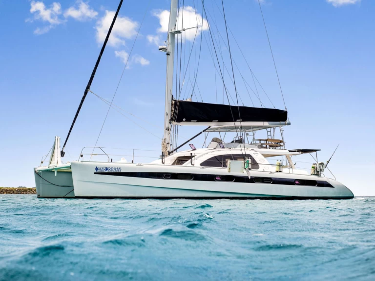 Hyr en Leopard DAYDREAM Saint Thomas Island 