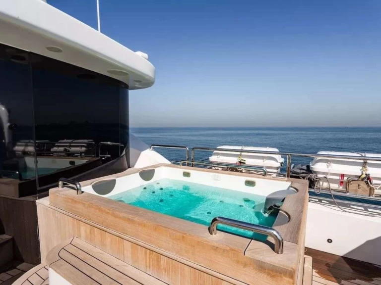 Uthyrning Neapel - Custom BURKUT av Samboat 