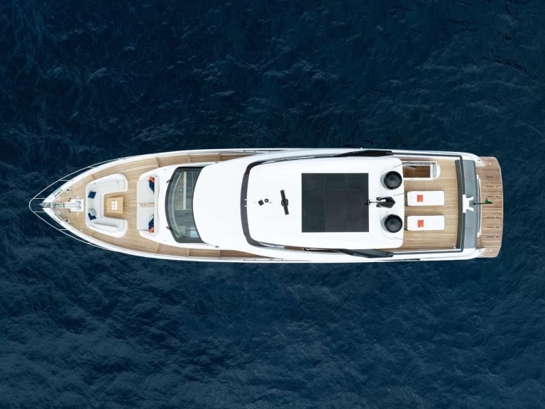 Ferretti FAST charter bareboat eller skeppad i Podstrana