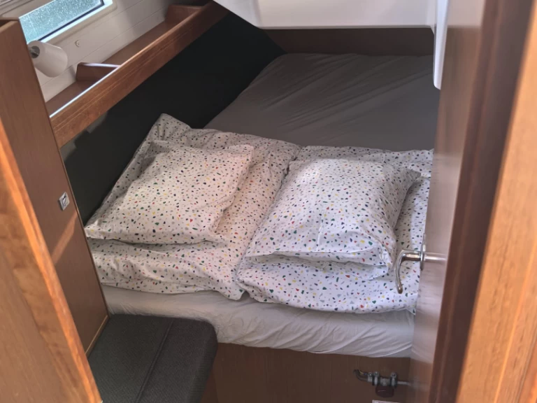 Hyra Segelbåt  med eller utan skeppare Bavaria Punat 