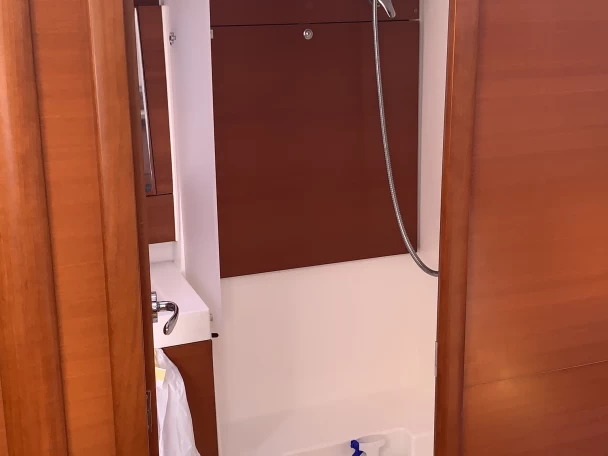 Uthyrning Segelbåt  Dufour med en båtlicens 