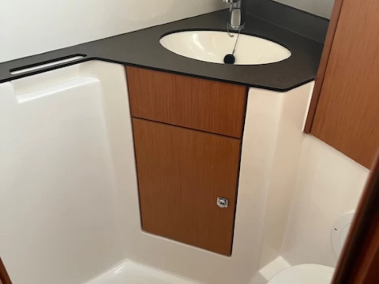 Båtuthyrning Bavaria Cruiser 46 i Angra do Heroísmo på Samboat 