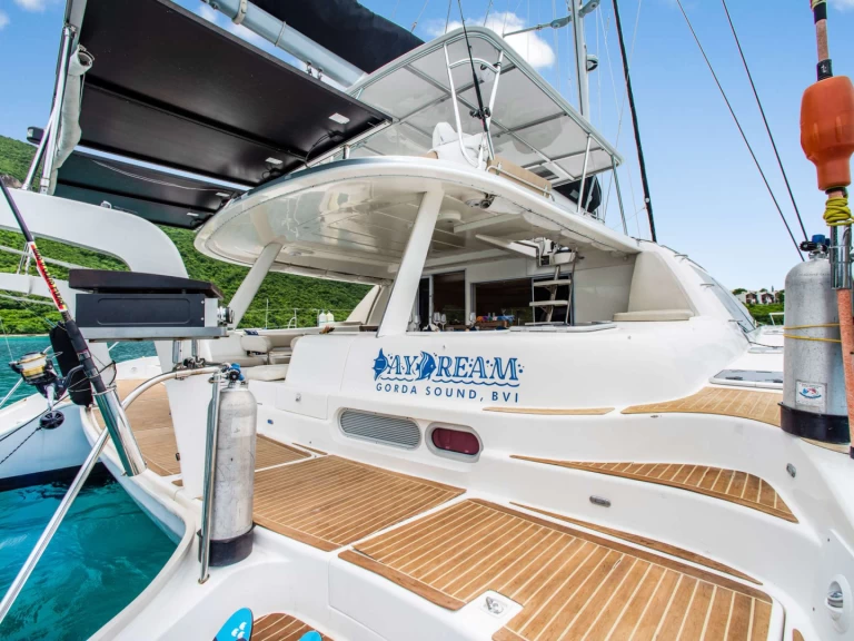 Lyx yacht för uthyrning Saint Thomas Island till det bästa priset 