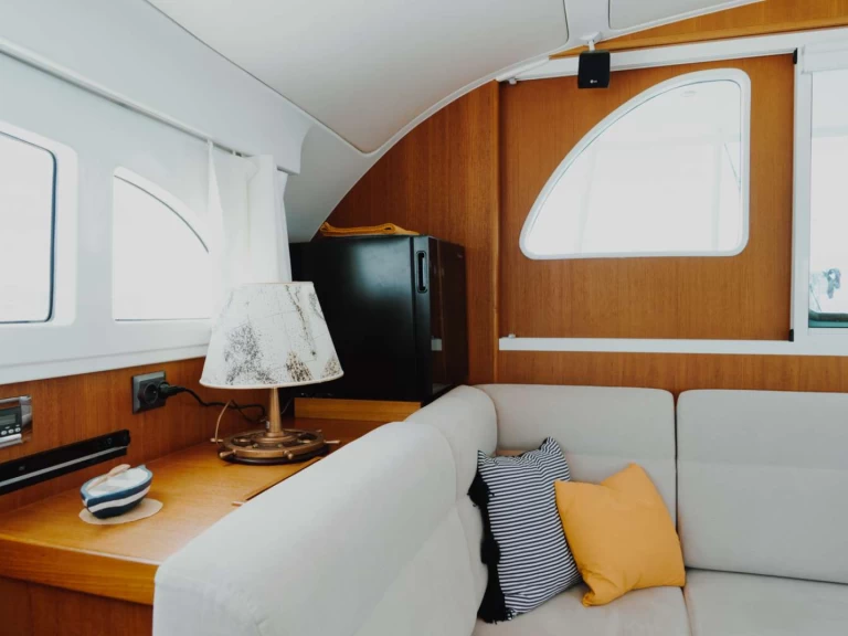 Uthyrning Lyx yacht Lagoon med en båtlicens 