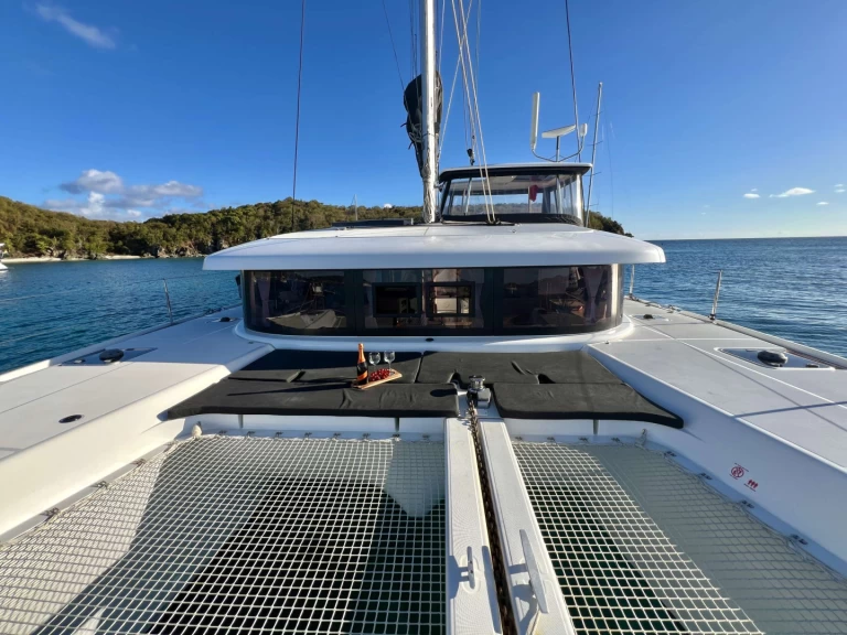 Lyx yacht för uthyrning Sankt Martin till det bästa priset 