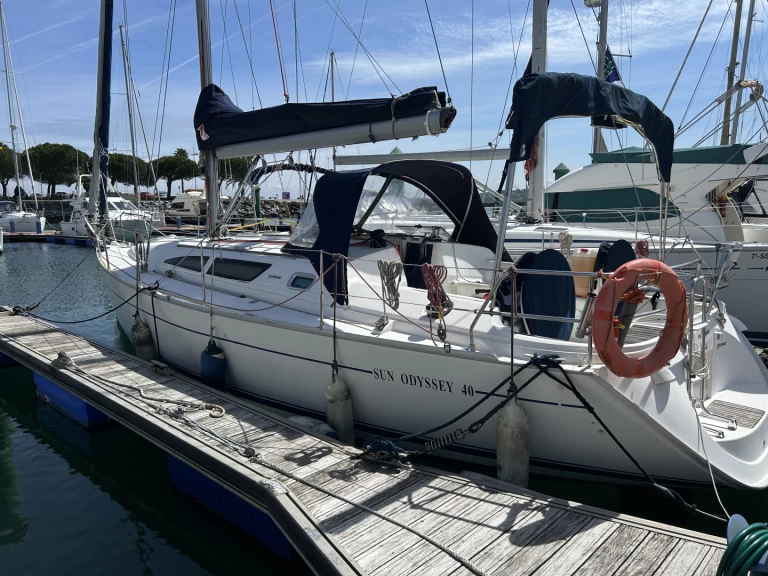 Uthyrning Segelbåt  i Hondarribia - Jeanneau Sun Odyssey 40