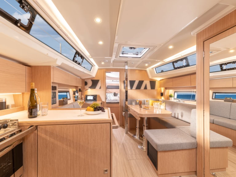 Uthyrning Segelbåt  Bavaria med en båtlicens 