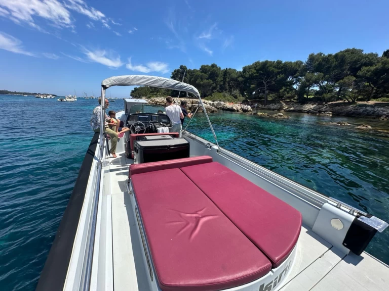 Uthyrning Motorbåt  STS med en båtlicens 