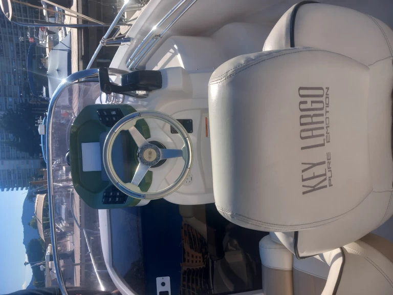 Båtuthyrning Kay Kay largo 24 i Mandelieu-la-Napoule på Samboat 