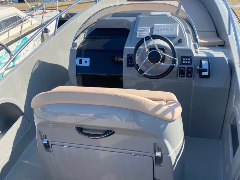 Hyra Motorbåt  med eller utan skeppare Aquarius Arcachon 