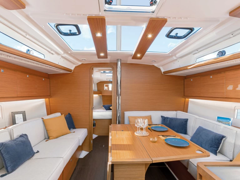 Hyra Segelbåt  med eller utan skeppare 74 Arzon 