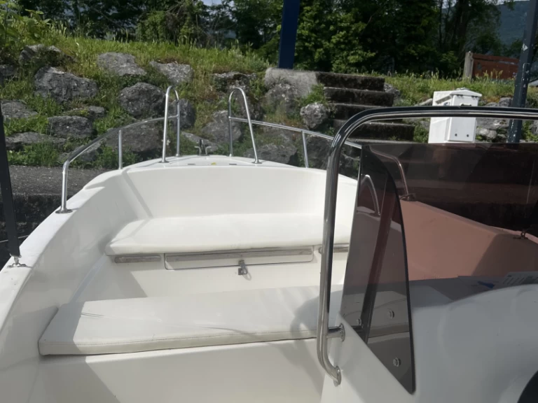 Motorbåt  för uthyrning Aix-les-Bains till det bästa priset 