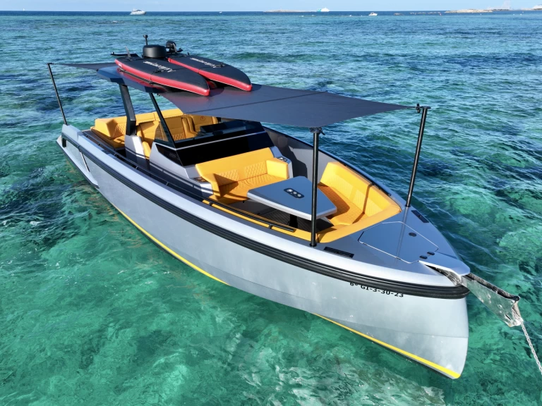 Hyra Motorbåt  med eller utan skeppare Vanquish Ibiza Town 