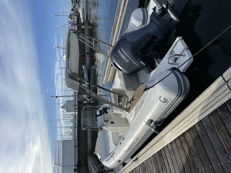Båtuthyrning Capelli Tempest 700 i Arzon på Samboat 