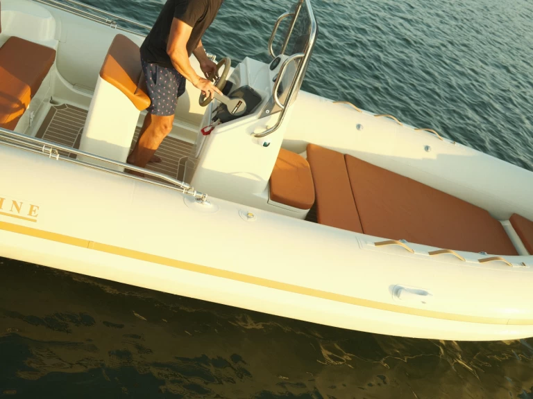 Yacht charter Porto Rotondo billig 585