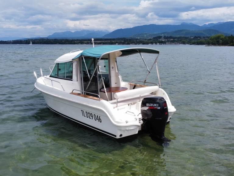 Hyra Motorbåt  med eller utan skeppare Jeanneau Sciez 