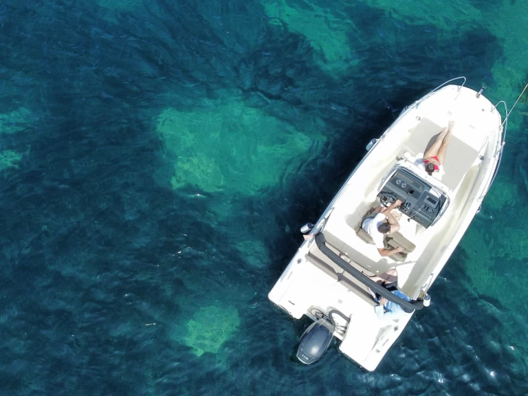Uthyrning Real Club Nautico Denia - Quicksilver Activ 605 Open av Samboat 