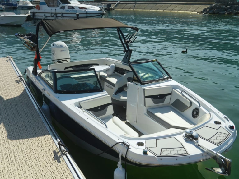 Hyr en Four Winns HD 200 OB Aix-les-Bains 