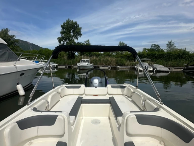 Yacht charter Viviers-du-Lac billig Element E7
