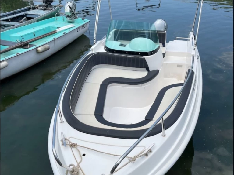 Båtuthyrning kruger STELLA 475 STELLA 475 i Aix-les-Bains på Samboat 