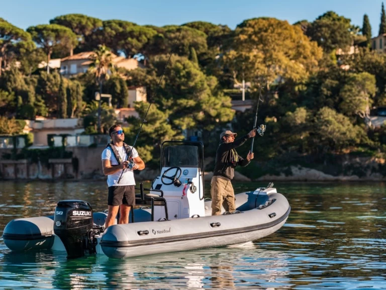 Master 540 charter bareboat eller skeppad i Trégastel
