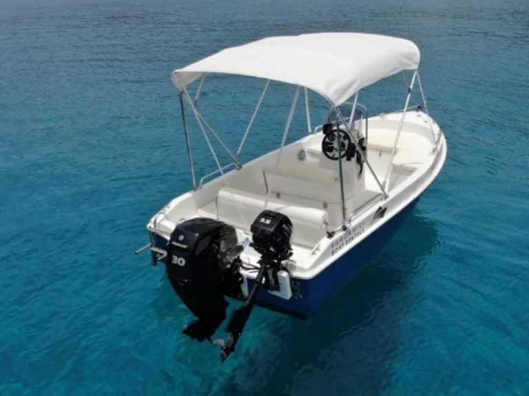 Motorbåt  för uthyrning Kardamýli till det bästa priset 