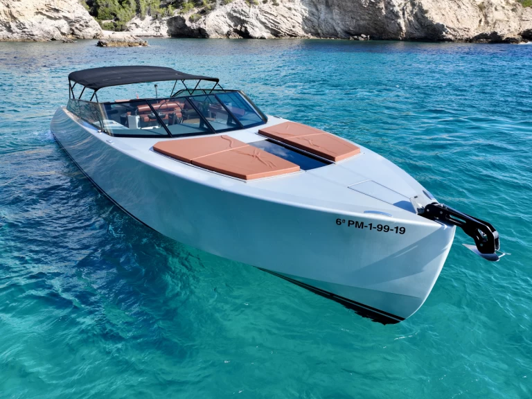 Hyr en WATERDREAM CALIFORNIA 65 Sir Hotels Ibiza Town 