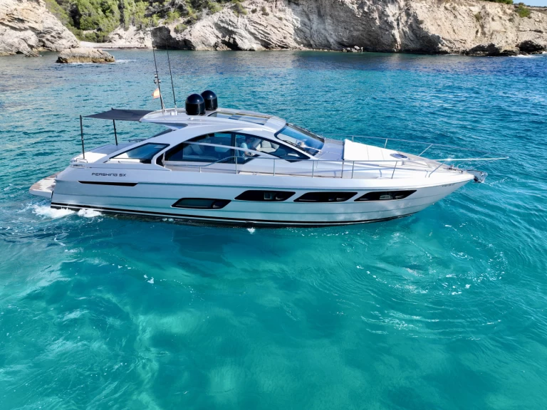 PERSHING 5X REMEDY charter bareboat eller skeppad i Ibiza Town