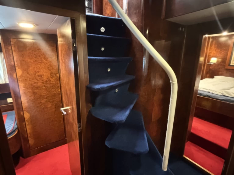 Yacht charter Venice billig 22