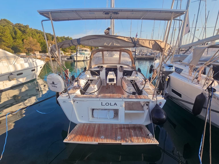 Uthyrning Rogoznica - Dufour Dufour 360 Grand Large av Samboat 