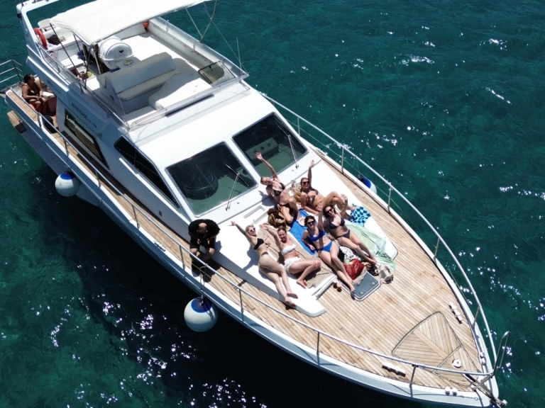 Yacht charter Rethymno billig Altura 52 S