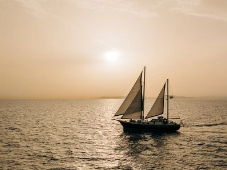 Mariner Don 17 Ltd Anemos & Almyra charter bareboat eller skeppad i Sarandë