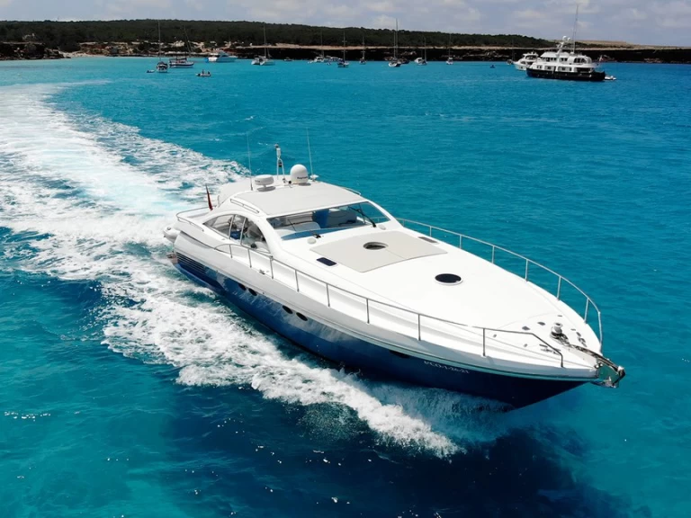 Yacht charter Ibiza Town billig Pershing 54