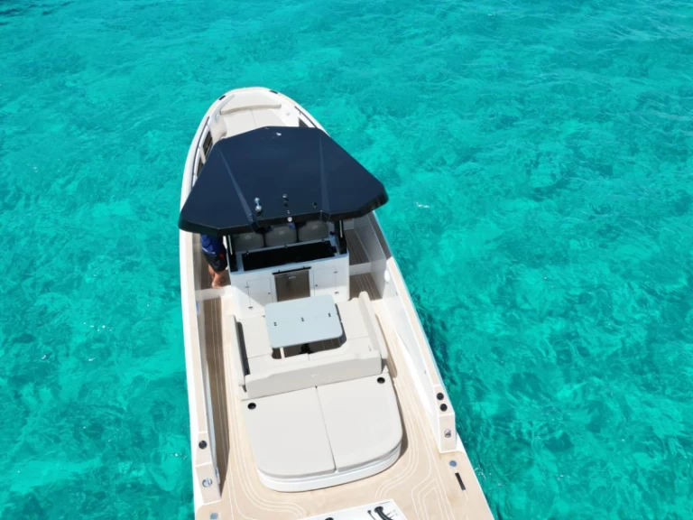 Lyx yacht för uthyrning Ibiza Town till det bästa priset 