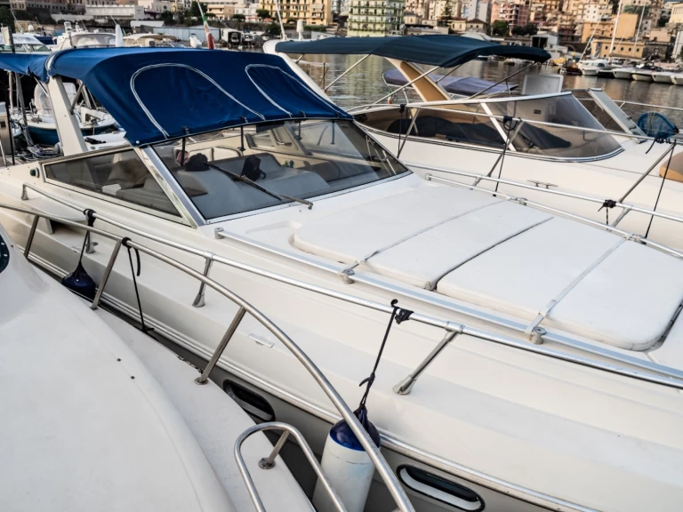 Yacht charter Pisciotta billig Fiart 30