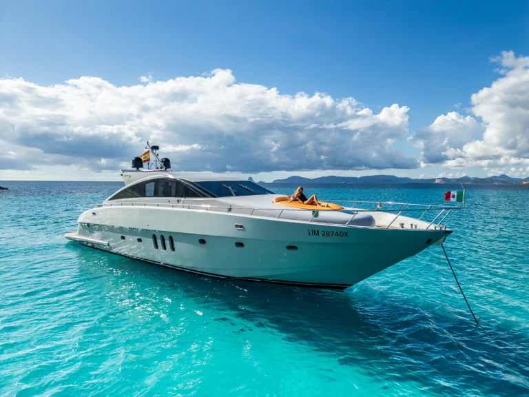 Lyx yacht för uthyrning Ibiza Town till det bästa priset 