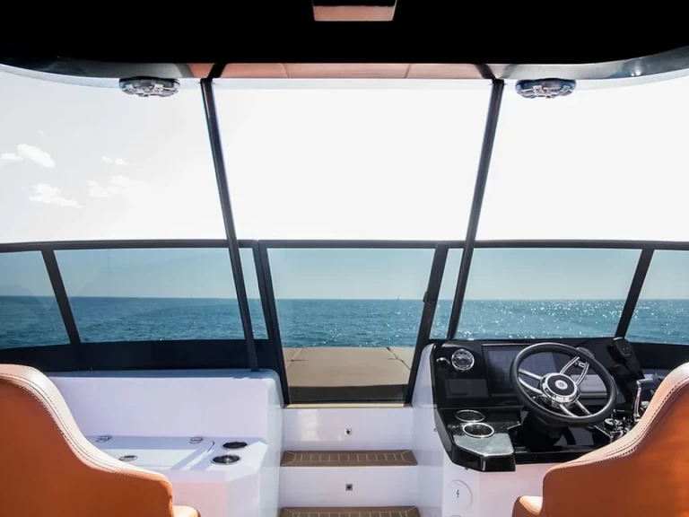 Båtuthyrning HOUSE OF HÜTTER DR. NO i Ibiza Town på Samboat 