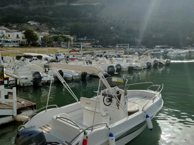 Hyr en Ascari Prestige 19.2 Porto Castellammare del Golfo 