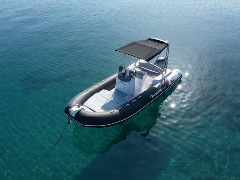 Yacht charter Latchi billig Tempest 625 Easy